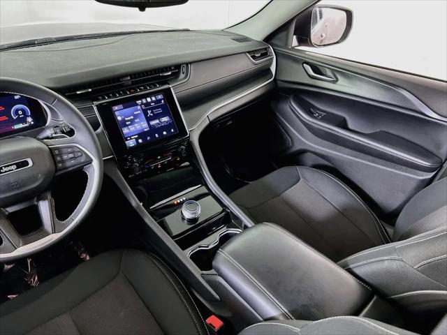 2023 Jeep Grand Cherokee Laredo 4x4