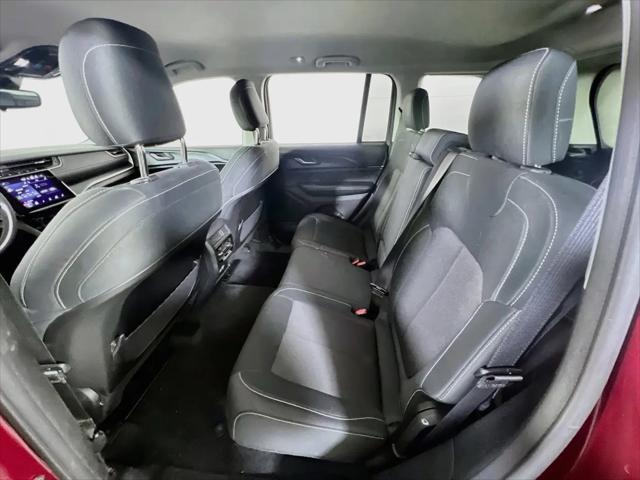 2023 Jeep Grand Cherokee Laredo 4x4