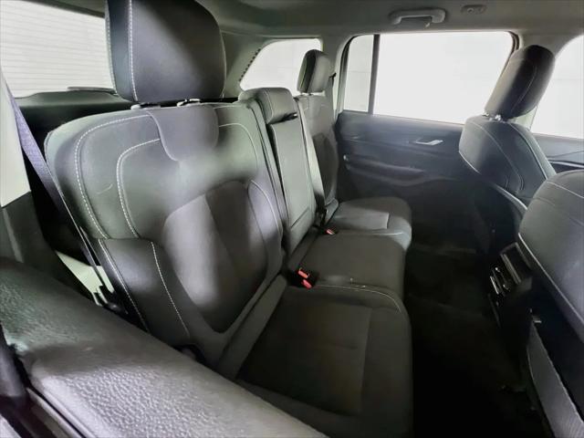 2023 Jeep Grand Cherokee Laredo 4x4