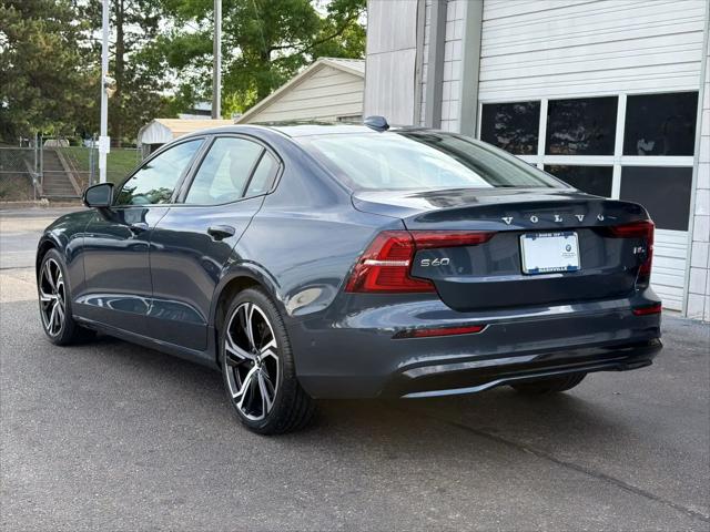 2024 Volvo S60 B5 Plus Dark Theme