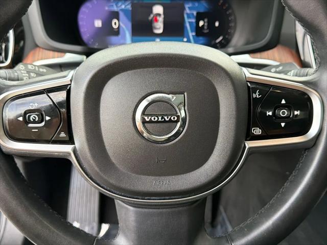 2024 Volvo S60 B5 Plus Dark Theme