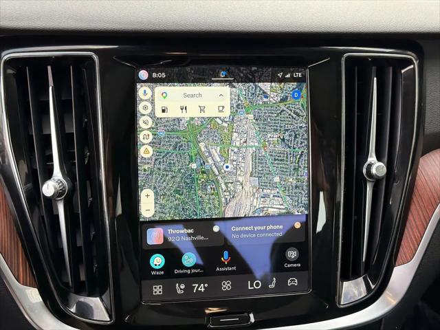 2024 Volvo S60 B5 Plus Dark Theme
