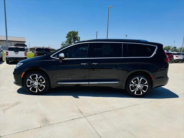 2024 Chrysler Pacifica Pinnacle AWD