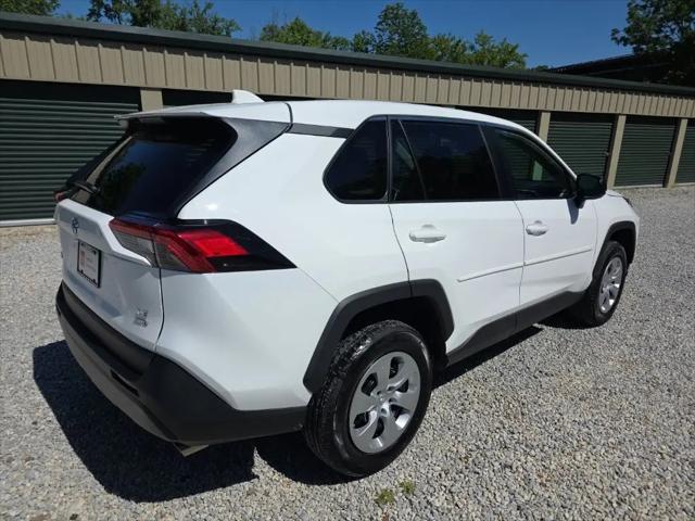 2023 Toyota RAV4 LE
