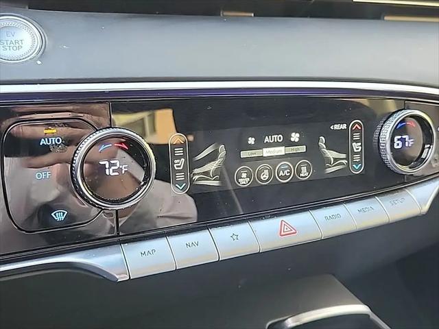 2023 Genesis GV70 Advanced AWD