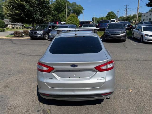2013 Ford Fusion Hybrid SE
