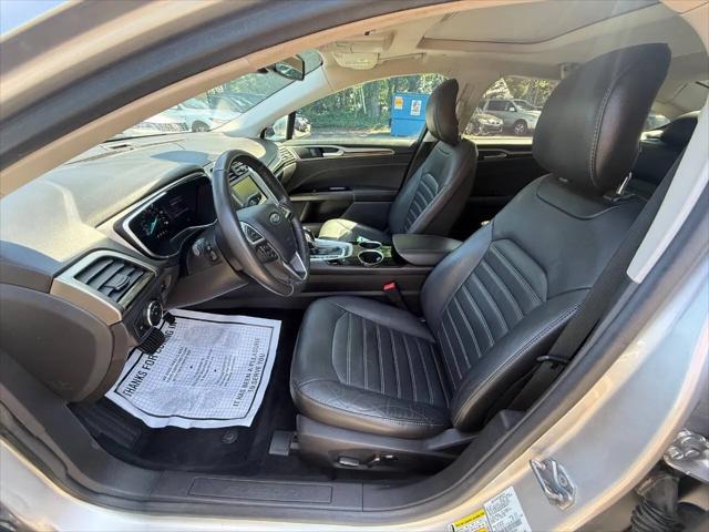 2013 Ford Fusion Hybrid SE