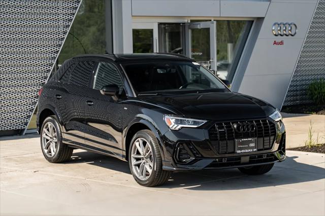 2025 Audi Q3 Premium 45 TFSI S line quattro Tiptronic