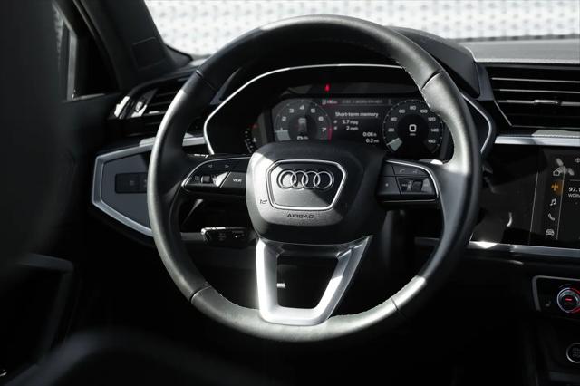 2025 Audi Q3 Premium 45 TFSI S line quattro Tiptronic