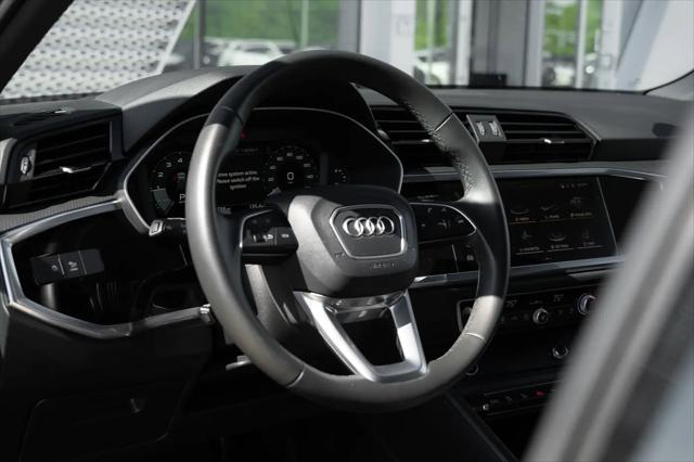 2025 Audi Q3 Premium 45 TFSI S line quattro Tiptronic