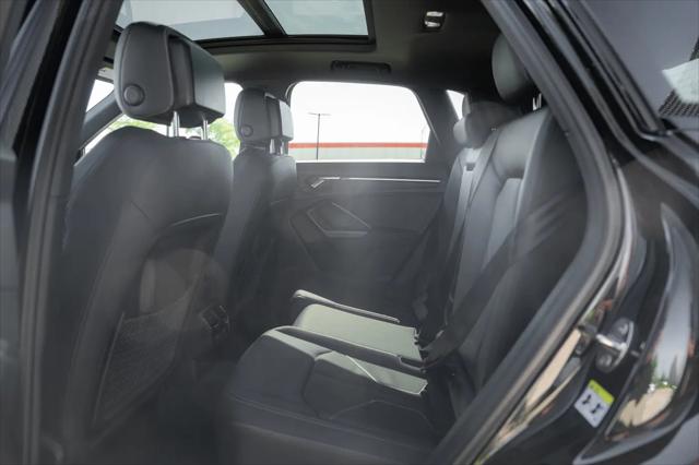 2025 Audi Q3 Premium 45 TFSI S line quattro Tiptronic