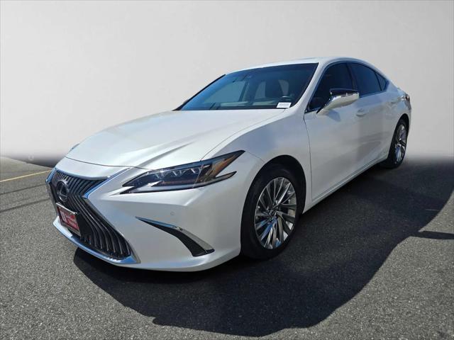 2021 Lexus ES 300h Luxury