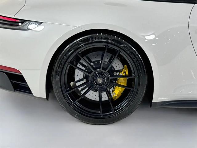 2024 Porsche 911 Carrera GTS