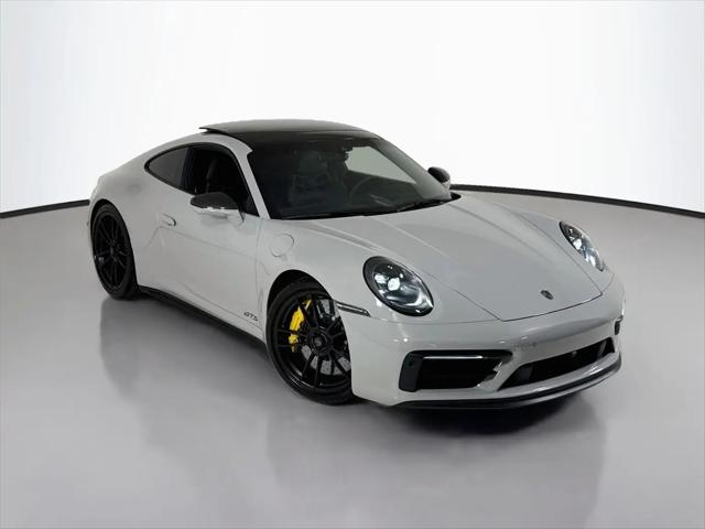 2024 Porsche 911 Carrera GTS