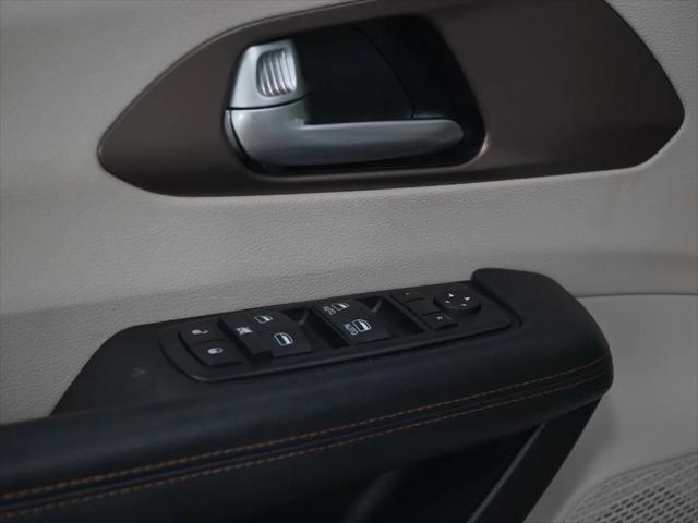 2017 Chrysler Pacifica Touring