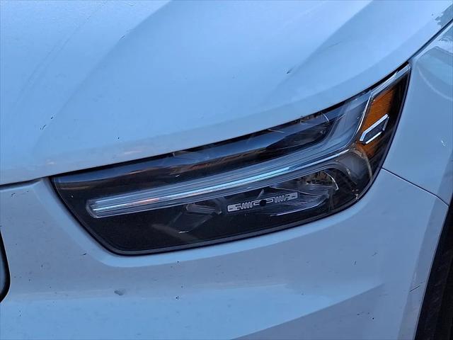 2020 Volvo XC40 T5 Momentum