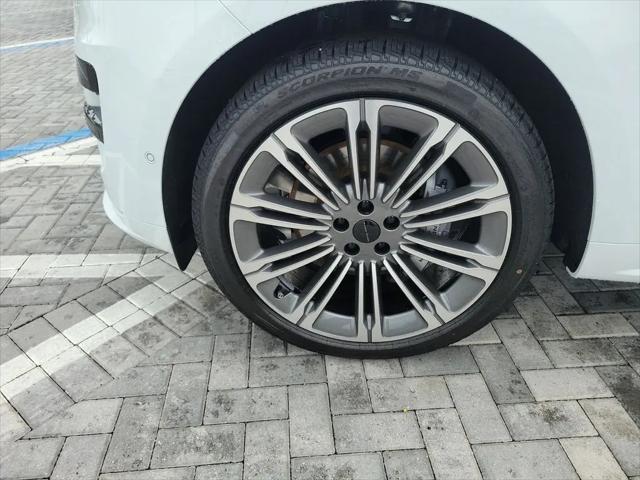 2026 Land Rover Range Rover Sport P400 Dynamic SE