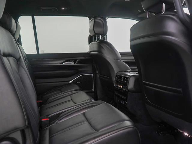 2023 Jeep Wagoneer Series III
