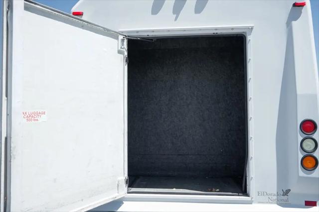 2013 Ford E-450 Cutaway E-450