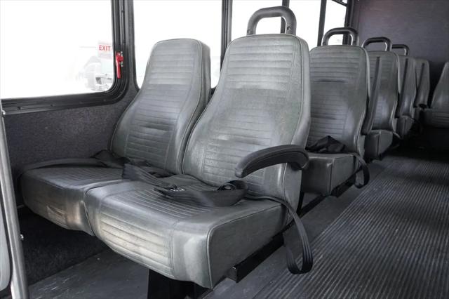 2013 Ford E-450 Cutaway E-450