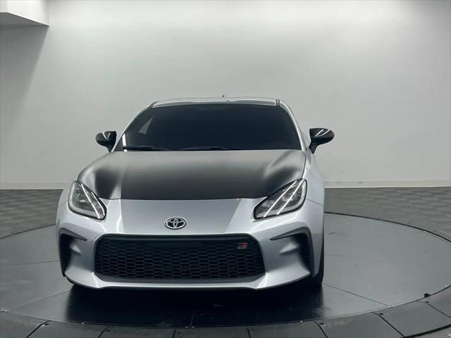 2025 Toyota GR86 Premium