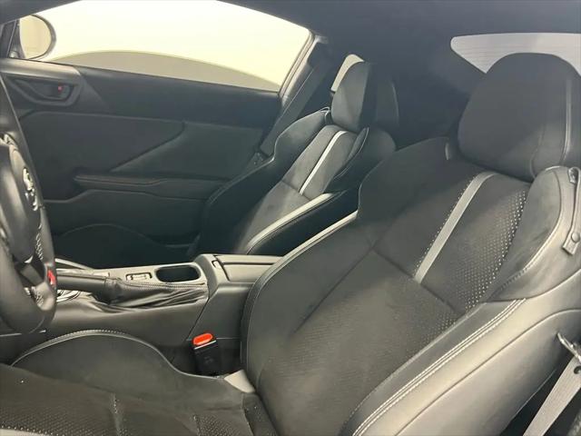 2025 Toyota GR86 Premium