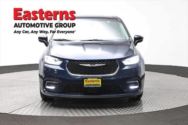 2023 Chrysler Pacifica Hybrid Touring L