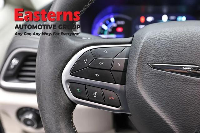 2023 Chrysler Pacifica Hybrid Touring L