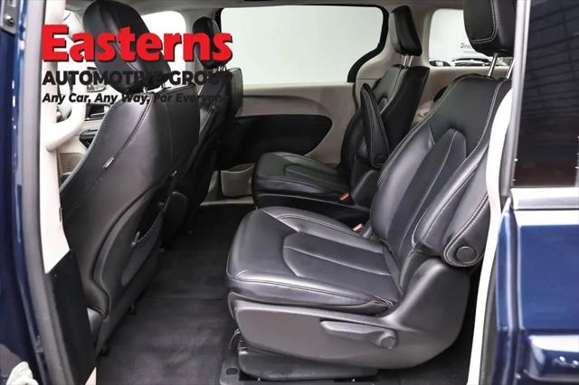 2023 Chrysler Pacifica Hybrid Touring L