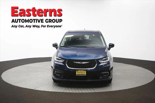 2023 Chrysler Pacifica Hybrid Touring L