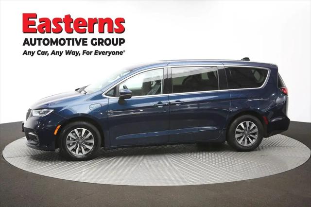 2023 Chrysler Pacifica Hybrid Touring L