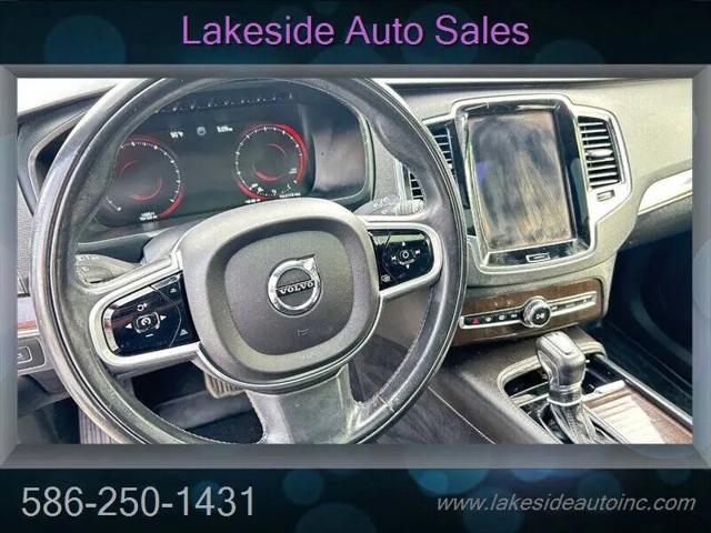 2017 Volvo XC90 T6 Momentum