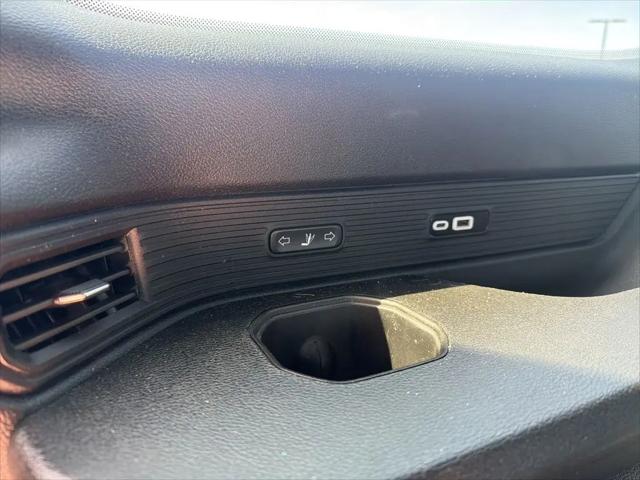 2023 Jeep Wagoneer Series II Carbide 4x4