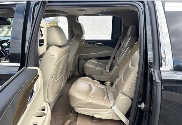 2020 Cadillac Escalade ESV 4WD Luxury