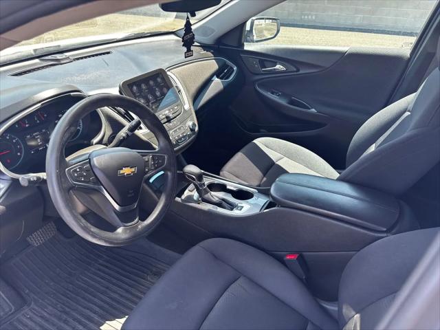 2022 Chevrolet Malibu FWD LT