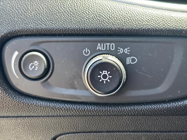 2022 Chevrolet Malibu FWD LT