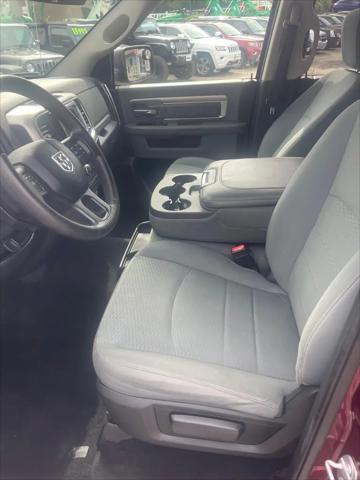 2017 Ram 1500 SLT Crew Cab 4x4 64 Box