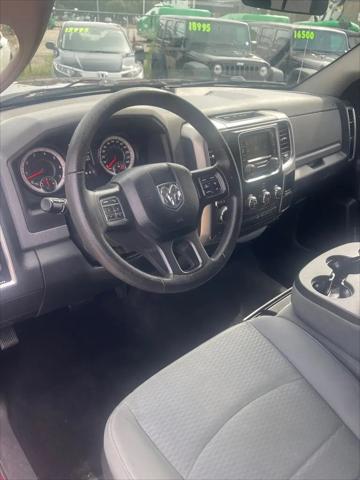 2017 Ram 1500 SLT Crew Cab 4x4 64 Box