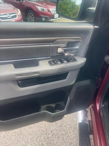 2017 Ram 1500 SLT Crew Cab 4x4 64 Box