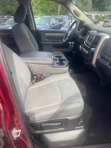 2017 Ram 1500 SLT Crew Cab 4x4 64 Box