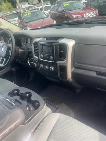 2017 Ram 1500 SLT Crew Cab 4x4 64 Box