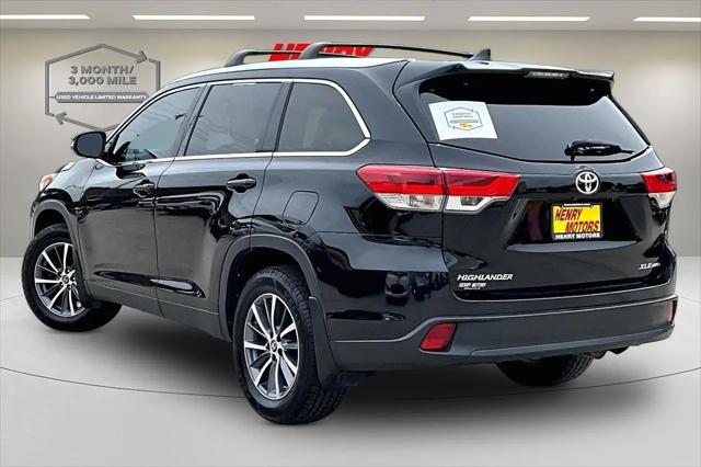 2019 Toyota Highlander SE