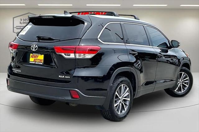 2019 Toyota Highlander SE