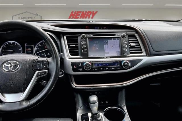 2019 Toyota Highlander SE