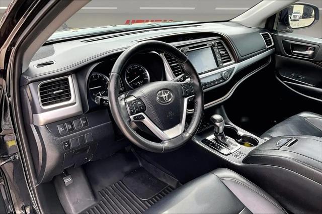 2019 Toyota Highlander SE