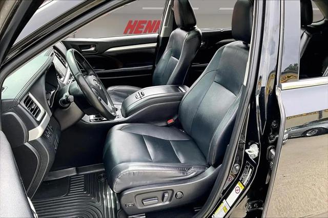 2019 Toyota Highlander SE