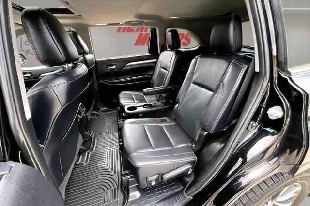 2019 Toyota Highlander SE