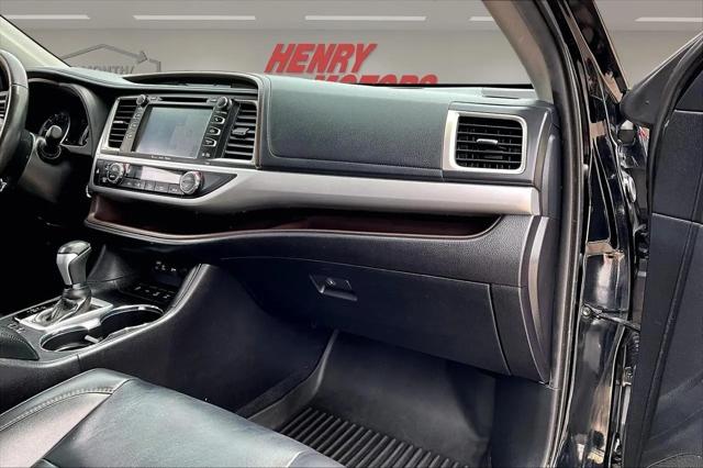 2019 Toyota Highlander SE