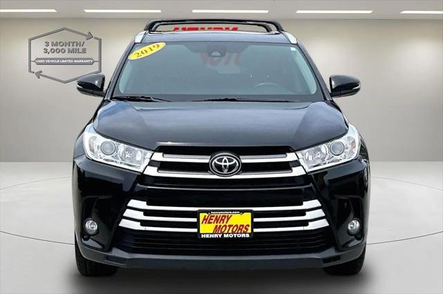 2019 Toyota Highlander SE