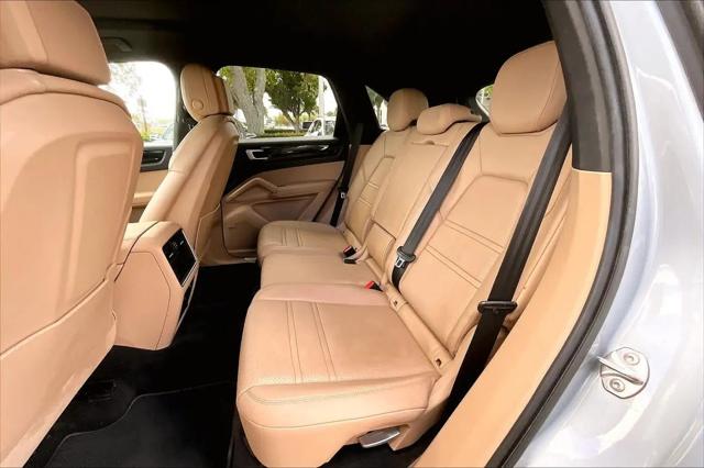 2021 Porsche Cayenne Cayenne